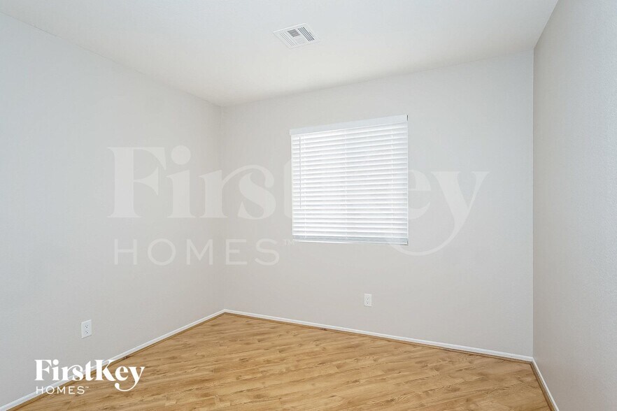 Building Photo - 6964 Jasmine Creek Way