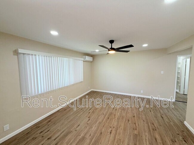 Building Photo - 355 S Aspan Ave