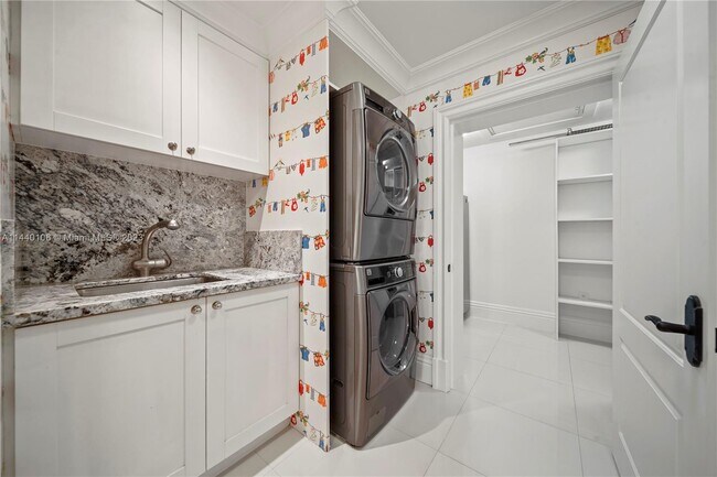 Building Photo - 9435 SW 100th St