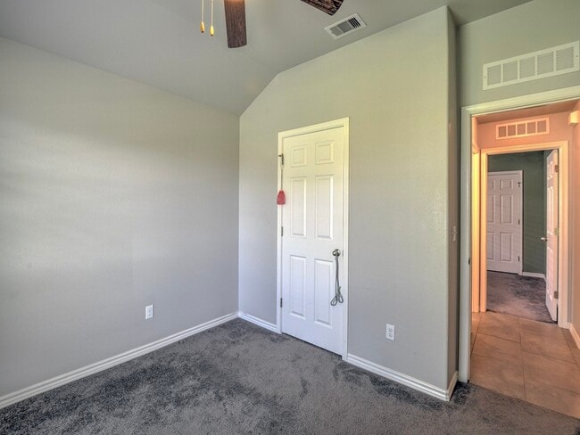 Building Photo - 3635 WL Breeding Dr