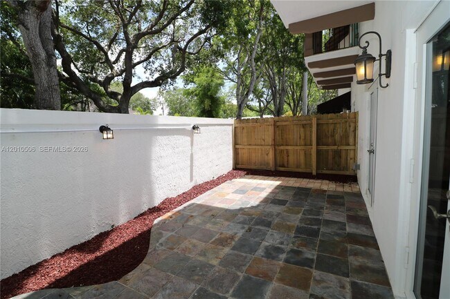 Building Photo - 7961 SW 110th Ter