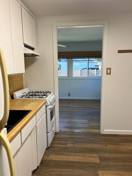 Building Photo - 4229 Cordelle Ln