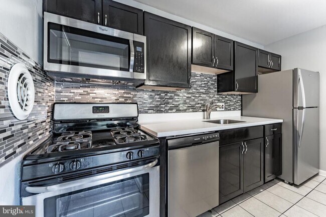 Building Photo - 2908 Kings Chapel Rd