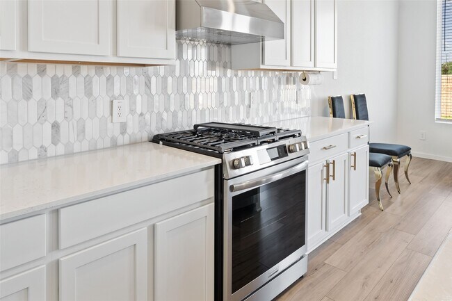 Building Photo - 17754 Pansy Heron Trl