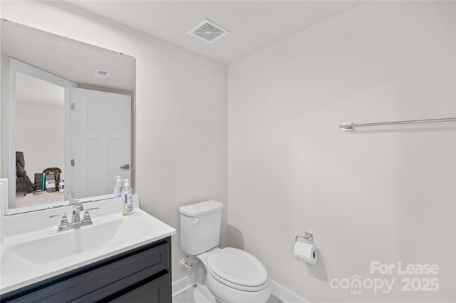 Building Photo - 9338 Mallard Mls Dr