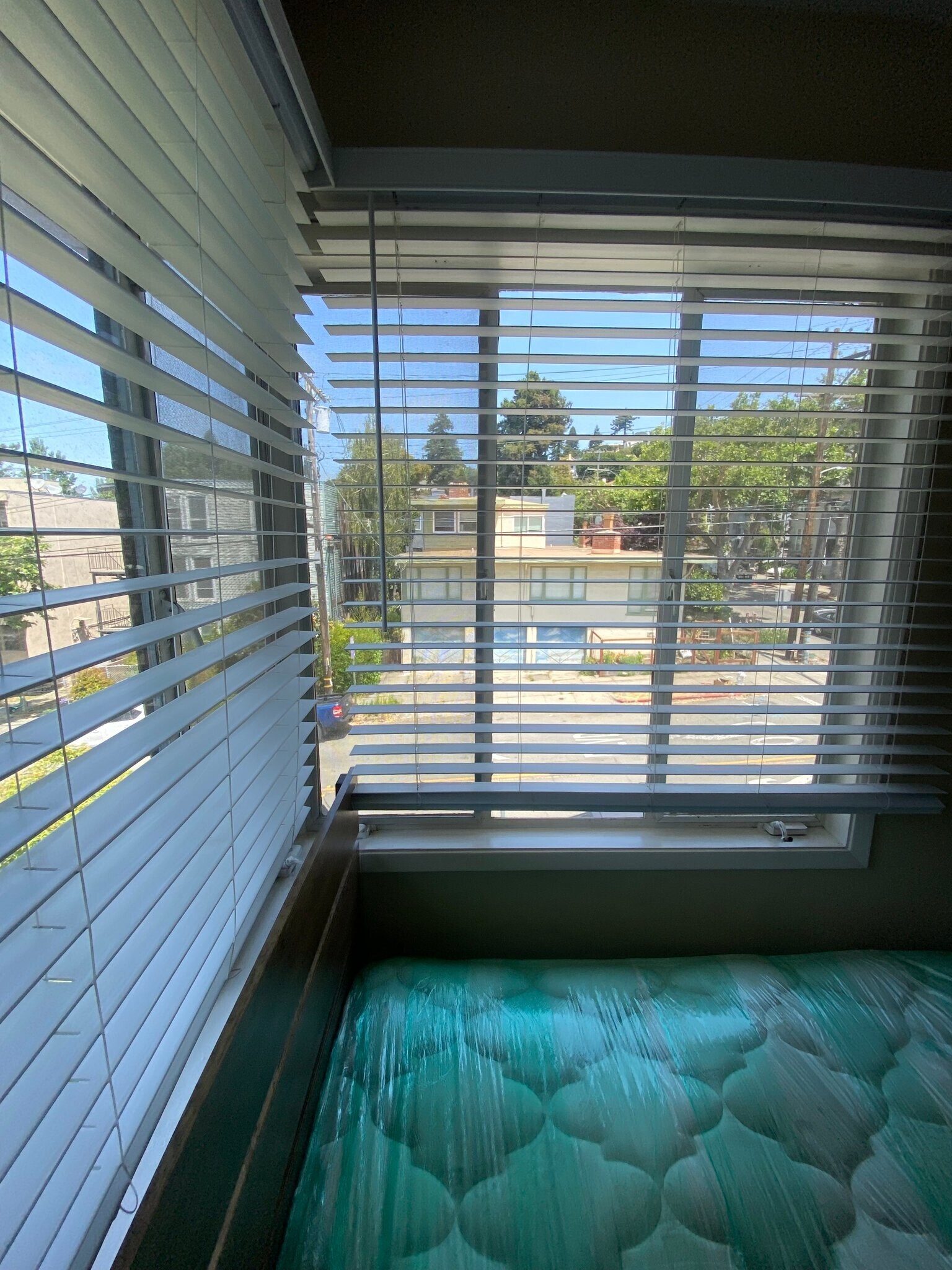 Building Photo - 2480 Virginia St