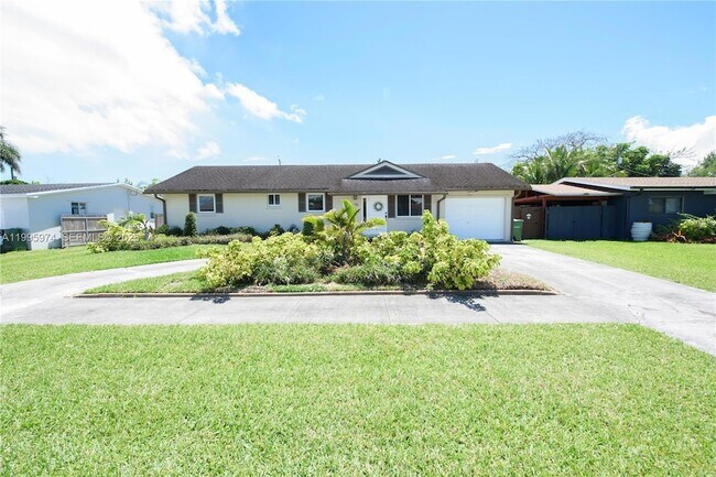 Building Photo - 670 NW 16th St