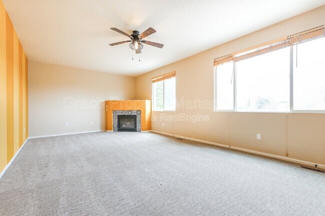 Building Photo - 16270 E 106th Way