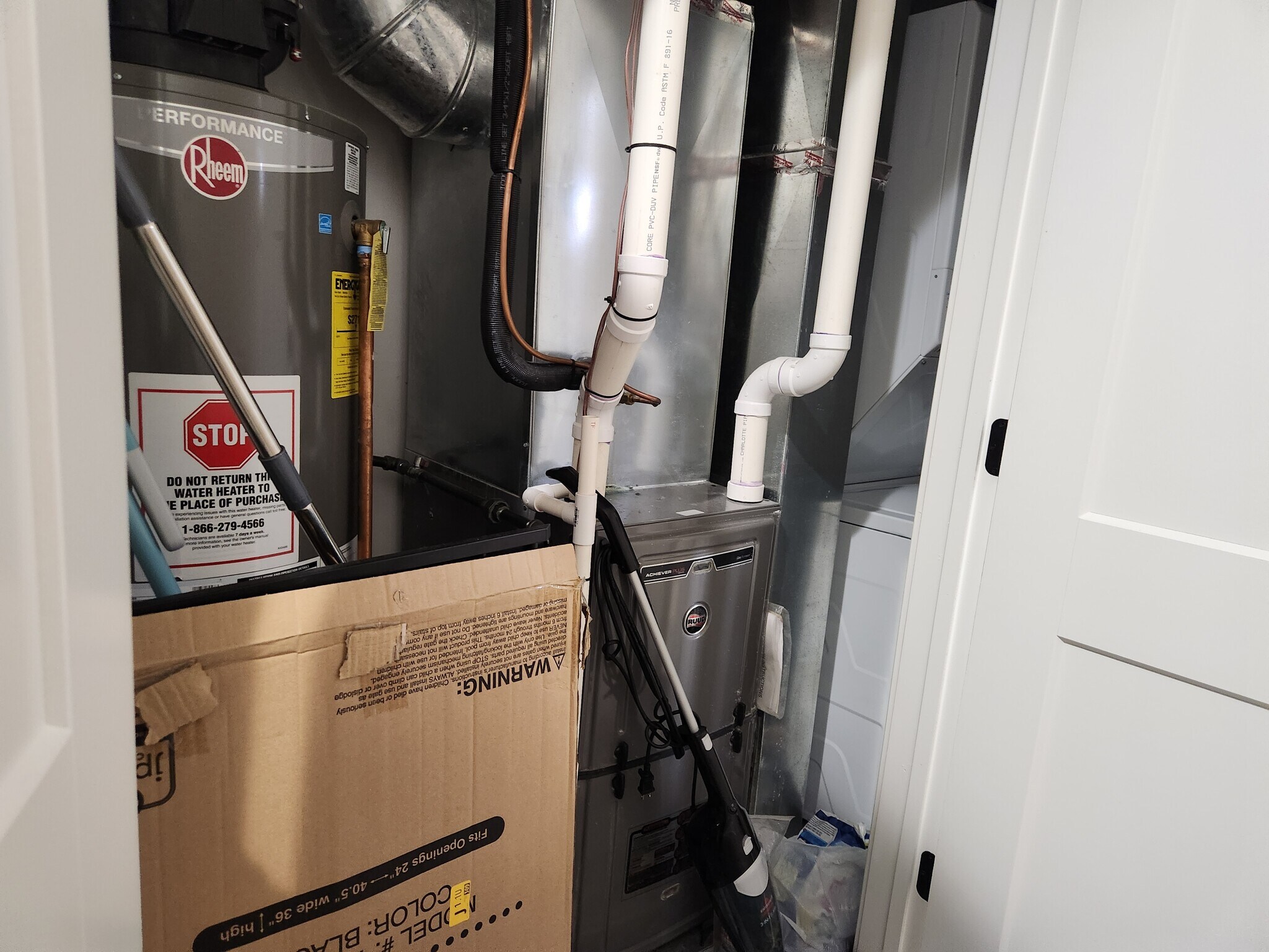 Building Photo - 4051 S Prairie Ave