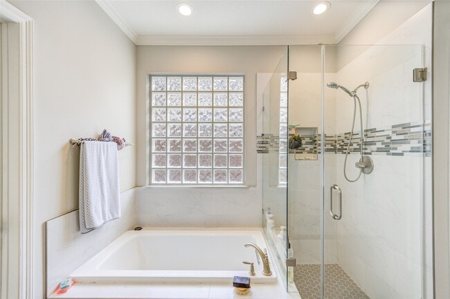 Building Photo - 5318 Pebble Way Ln