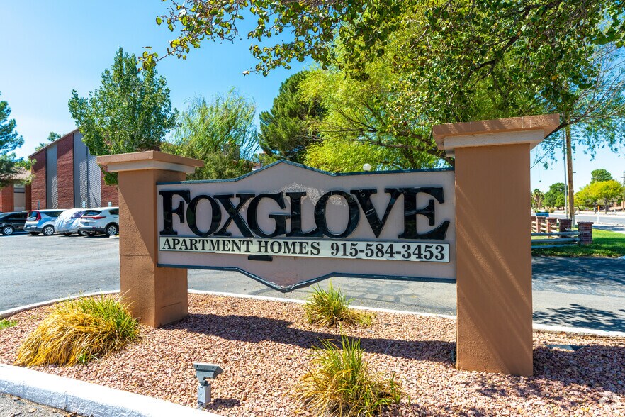 Foxglove Apartments 210 W Redd Rd El Paso TX 79932 Apartment Finder