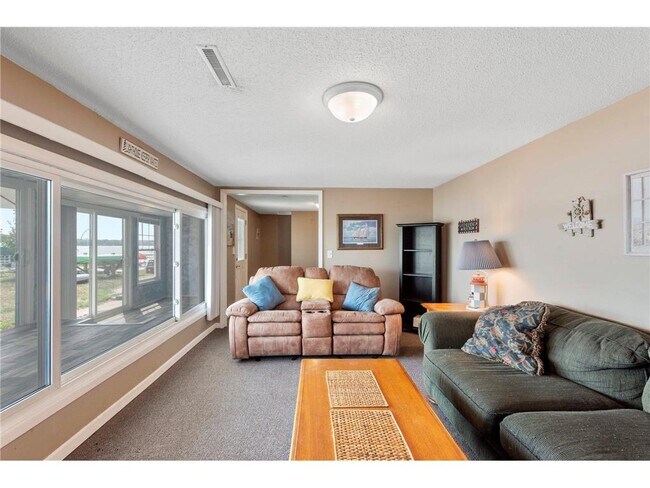 Building Photo - 26755 Fremont Dr