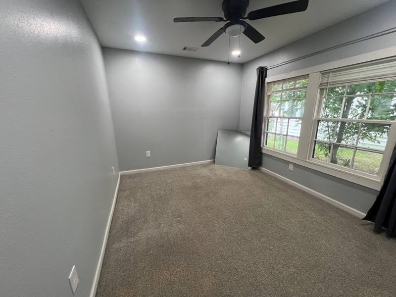 Building Photo - 1106 S Ringo St