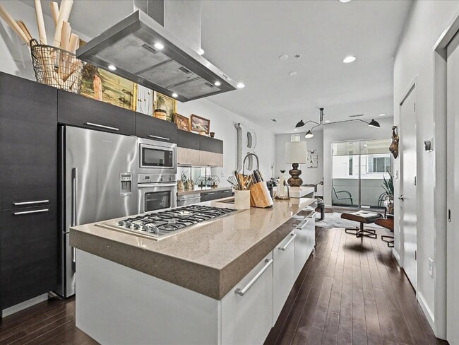 Building Photo - 341 Viburnum Way Ct