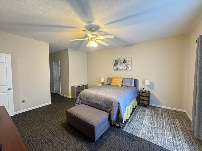 Building Photo - 1131 Trellis Ct