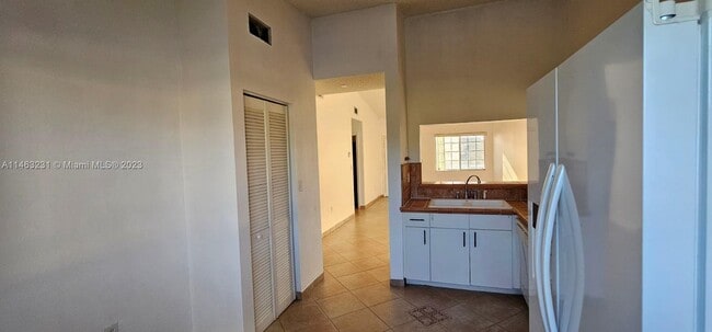 Building Photo - 6725 SW 130th Pl