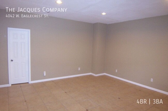 Building Photo - 4042 W Eaglecrest St