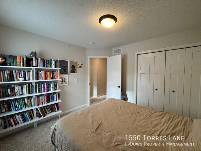 Building Photo - 1550 Torres Ln