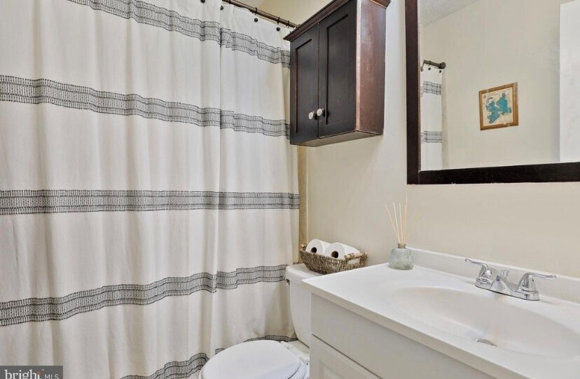 Building Photo - 7867 Pepperbox Lane