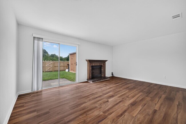 Building Photo - 1031 Still-Harbor Cir