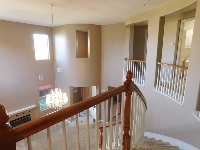 Building Photo - 2750 Dove Tail Dr