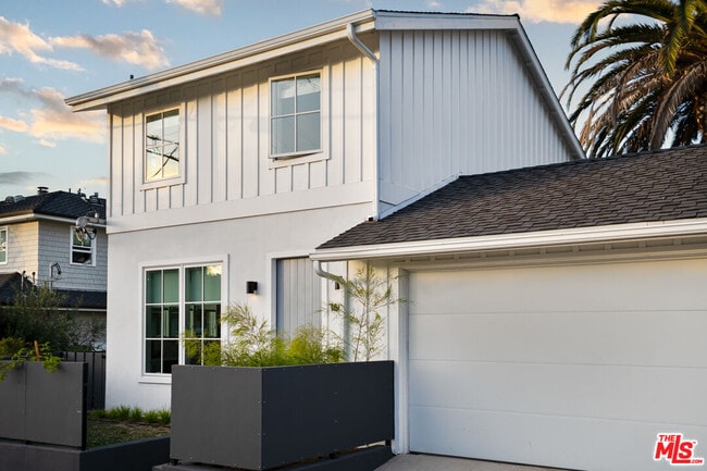 Building Photo - 16017 Ysidro Pl