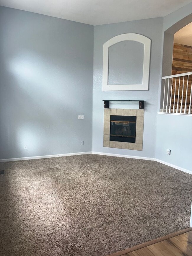 Building Photo - 3 bed / 3 bath Townhome / Morgan's Run at the Meadows