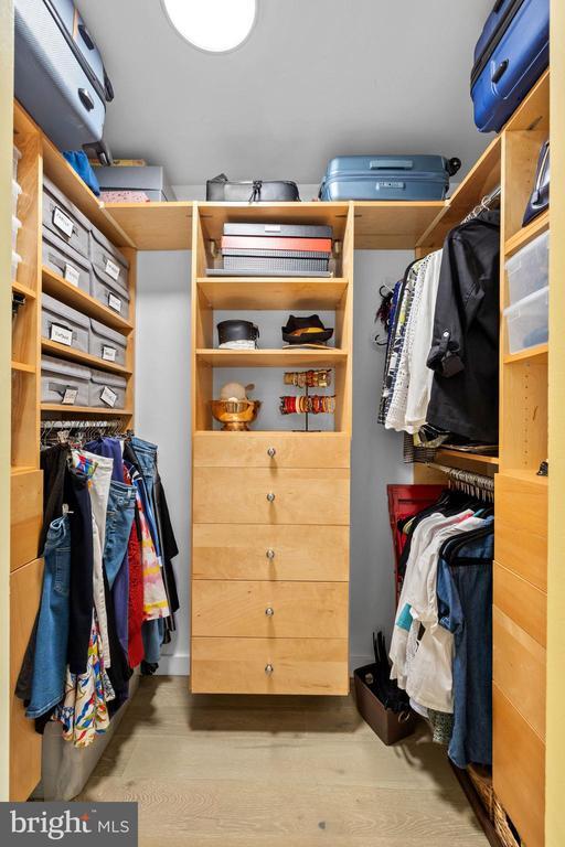 Building Photo - 1401 17th St NW