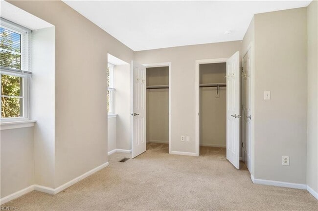 Building Photo - 1628 Angel Ct