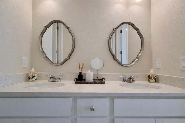 Building Photo - 9241 Patrimonio Loop