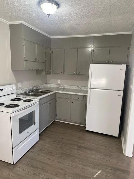 Building Photo - 363 Highland Ave NW