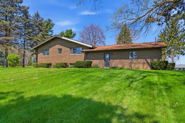 Building Photo - 3942 Stark Ln