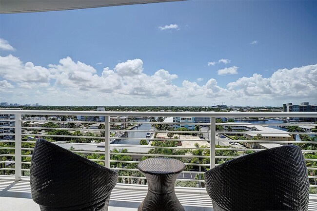 Building Photo - 2831 N Ocean Blvd