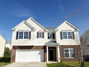Building Photo - Lovely 4 Bedroom, 2.5 Bath Single-Family H...