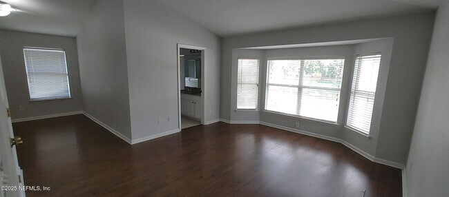 Building Photo - 1035 Beckingham Dr
