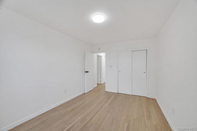 Building Photo - 74-16 85th Rd