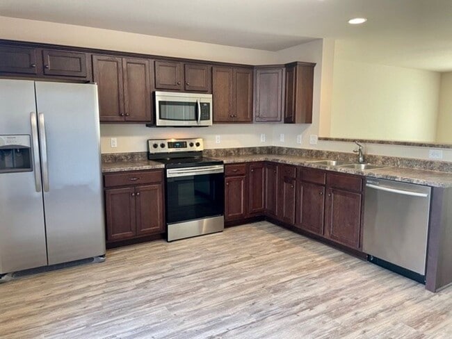 Building Photo - 308 Dill Ln