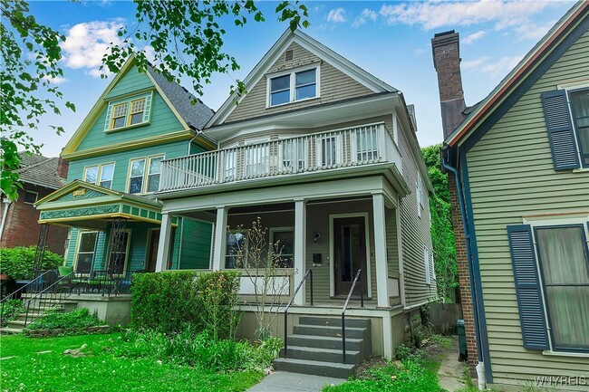 Primary Photo - 110 Ashland Ave