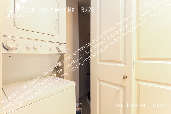 Building Photo - 7307 Sand Point Way NE
