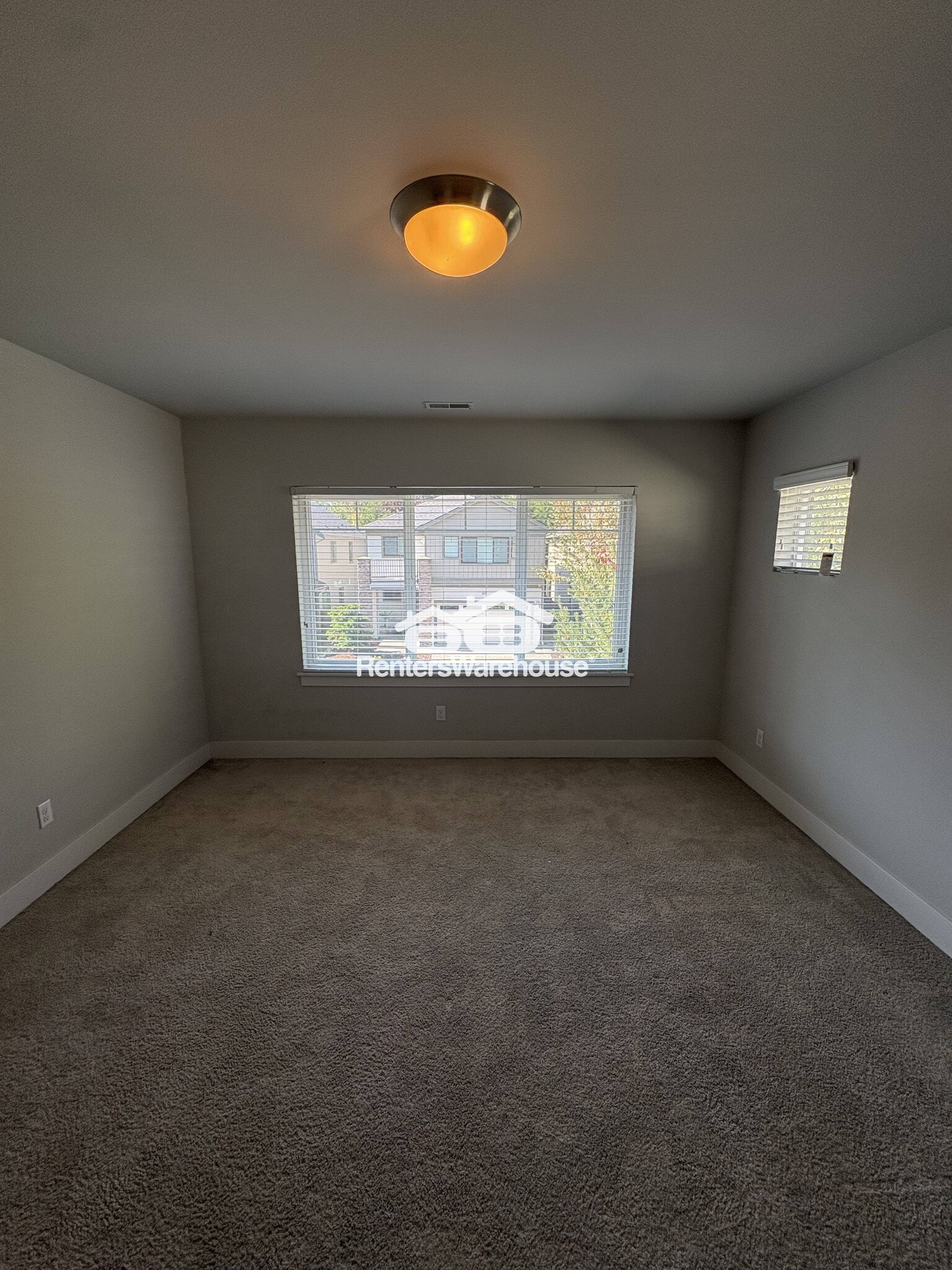 Building Photo - 16809 1st Pl W