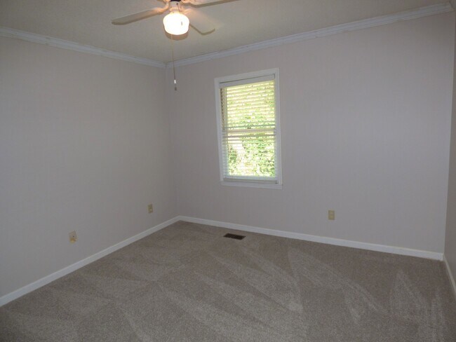 Building Photo - 704 Old Rocky Ridge Ln (Rocky Ridge Rd)