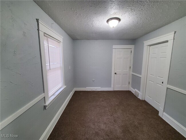 Building Photo - 13413 Durkee Ave