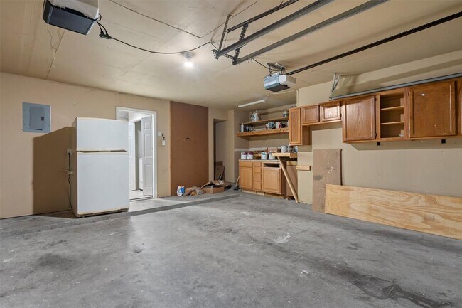 Building Photo - 14524 Ballycastle Trail