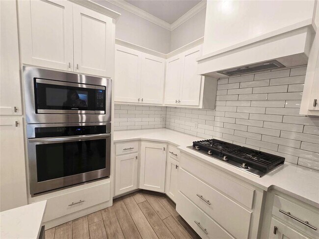 Building Photo - 12617 NW 139th St