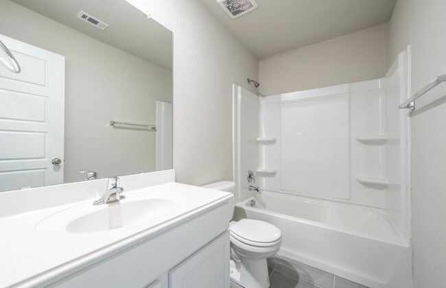 Building Photo - 7106 Emerald Valley