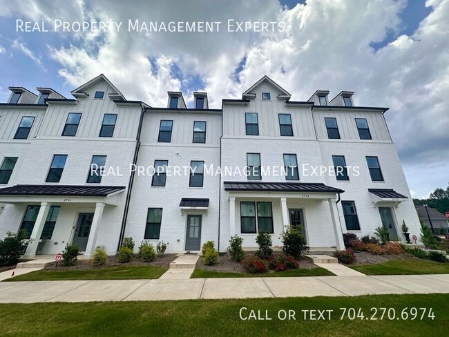 Building Photo - 2518 Magnolia Blossom Wy