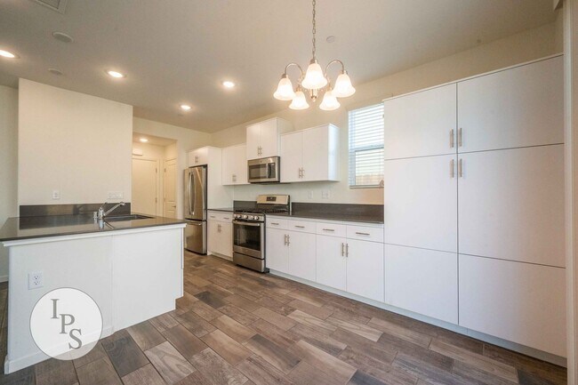 Building Photo - Newly Built Clovis 2-Story Home, 3BR + Den...