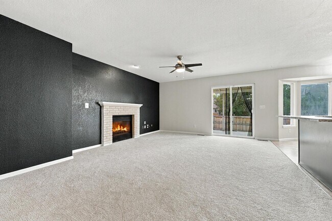 Building Photo - 18602 E Chenango Pl