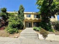 Building Photo - 143 S Ave 54