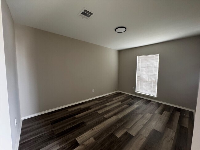 Building Photo - 6319 Sunlit Orchard Dr